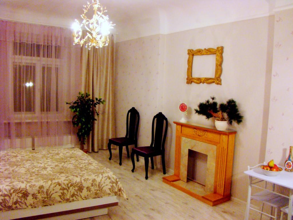 Elegant Apartment Riga Esterno foto